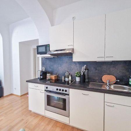 Feelhome - Design Apartment Fur 4 Gaste - Smart Tv - Naschmarkt Bécs Kültér fotó