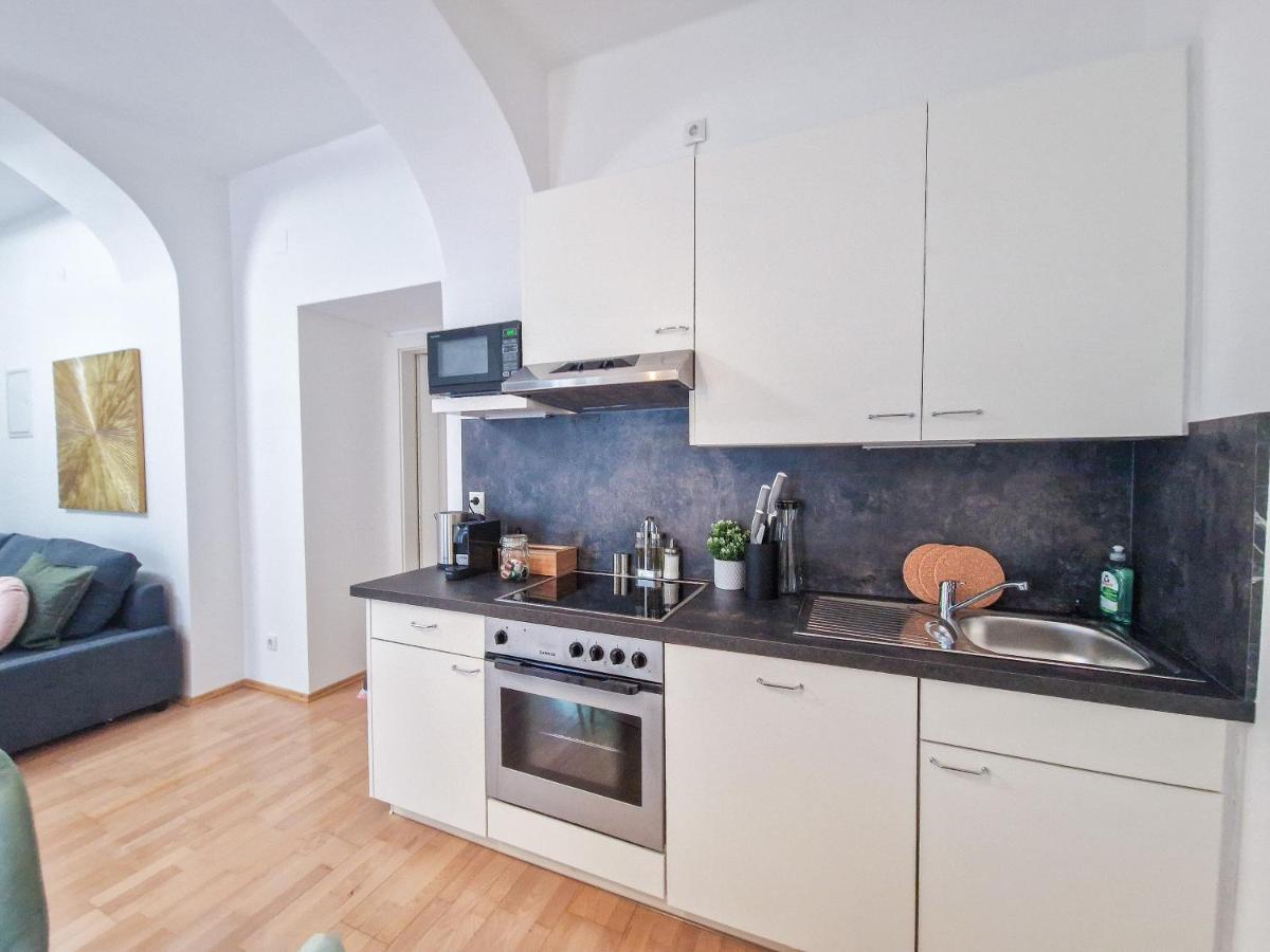 Feelhome - Design Apartment Fur 4 Gaste - Smart Tv - Naschmarkt Bécs Kültér fotó